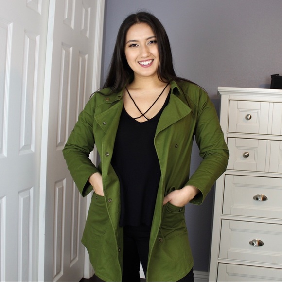 Jackets & Blazers - Green Lightweight Utility Trench Coat Med